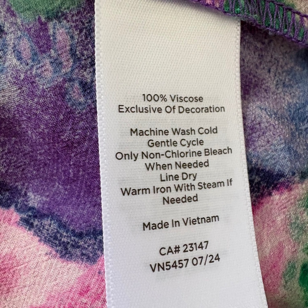 Talbots Floral Blouse XL Purple Pink Smocked Ruffle Neck Watercolor Garden Party - Picture 8 of 9